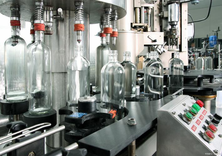 如何科學選擇白酒灌裝機生產廠家 技術、質量與開發能力并重